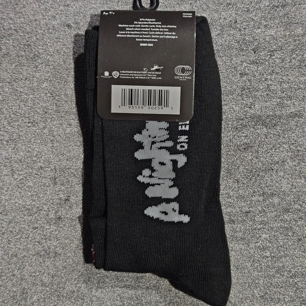 A Nightmare on Elm Street Freddy Krueger Bladed Glove Crew Socks Mens 6-12 NEW